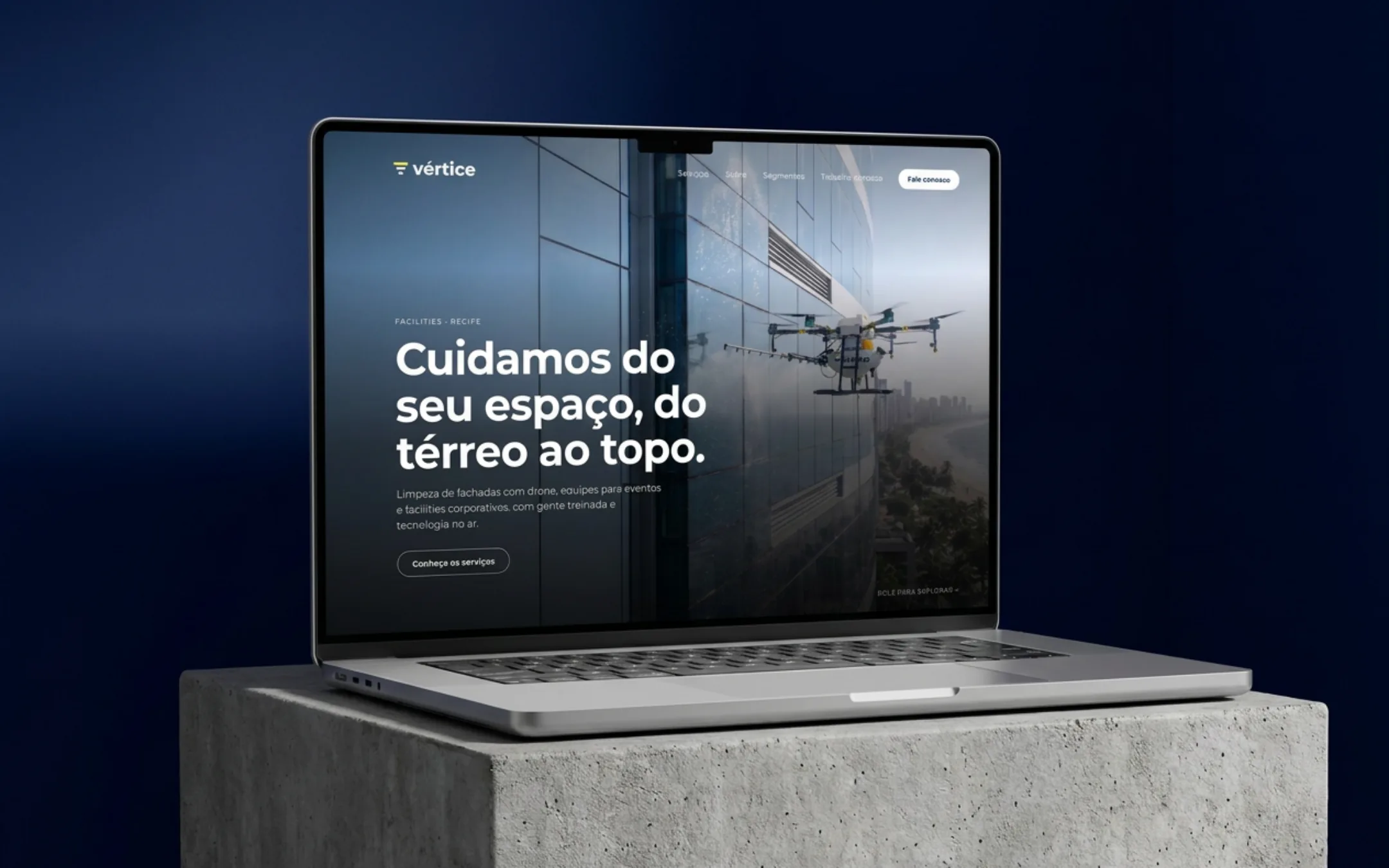 Notebook com a página inicial do Vértice Facilities aberta